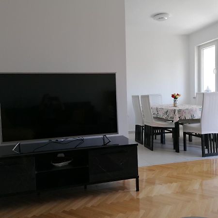 Ferienwohnung Sunny Spot Pula Exterior foto